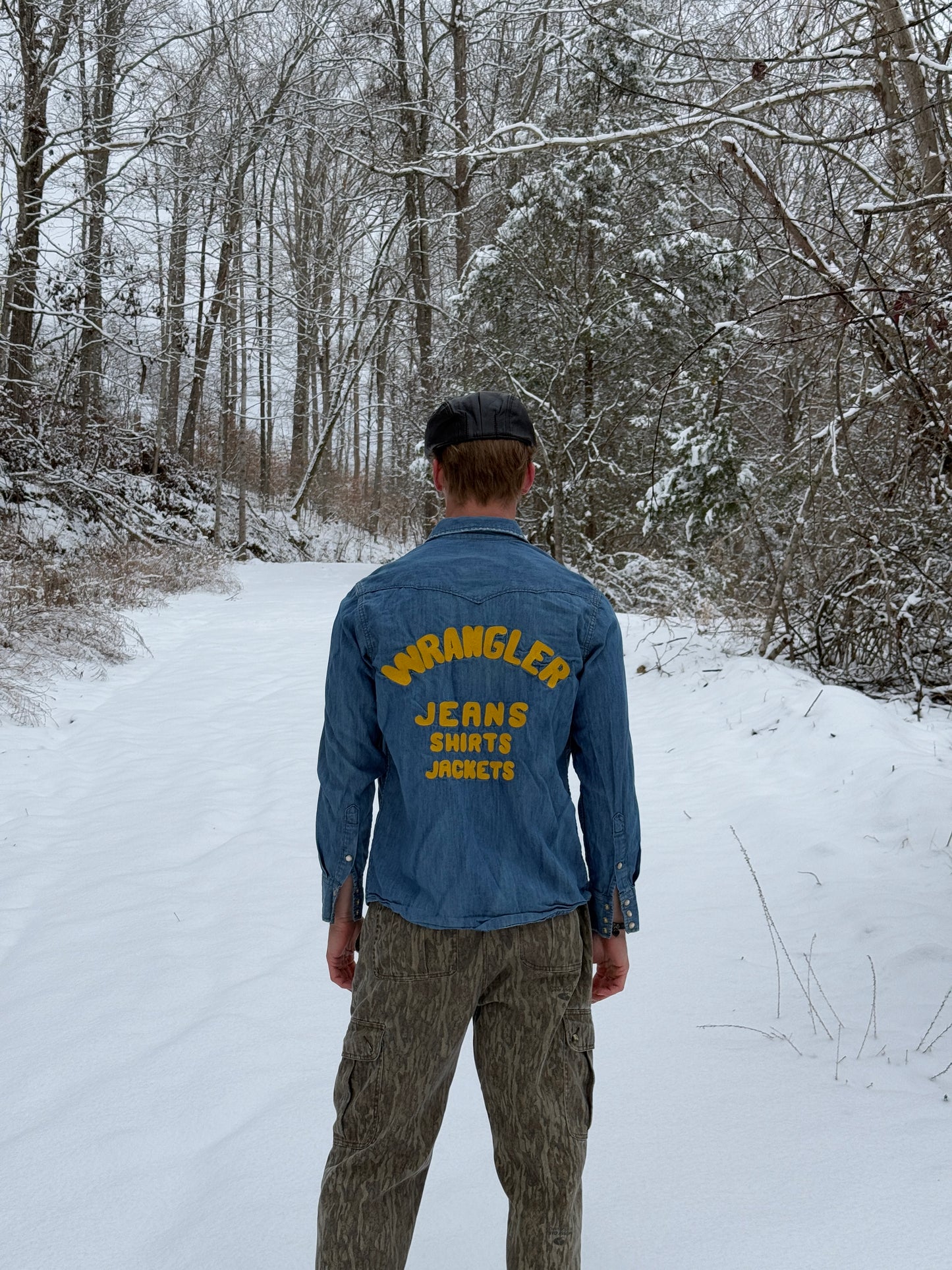 WRANGLER DENIM BUTTON UP